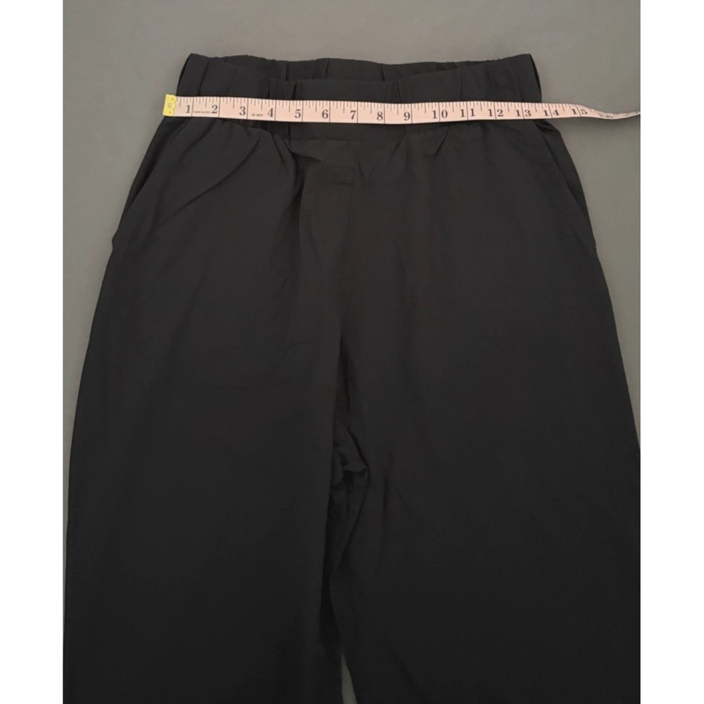 Nike Bliss Lux Slim Fit Jogger Pants Womens Size Medium BlackTraining CV5848-010 - Picture 4 of 11